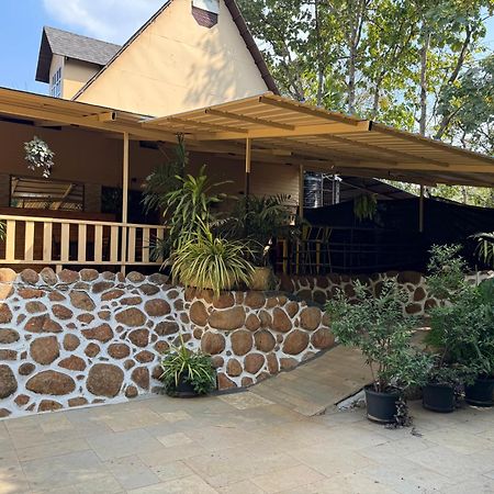 Chikoo Farm Inn Bengaluru Zewnętrze zdjęcie